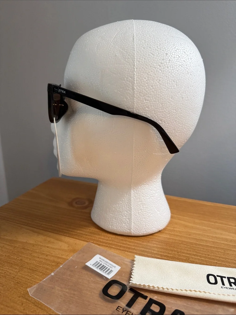 OTRA Women’s Nia Sunglasses in Chocolate - Picture 5 of 5